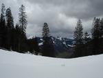 Der Himmel zeigte sich noch immer Wolkenverhangen.